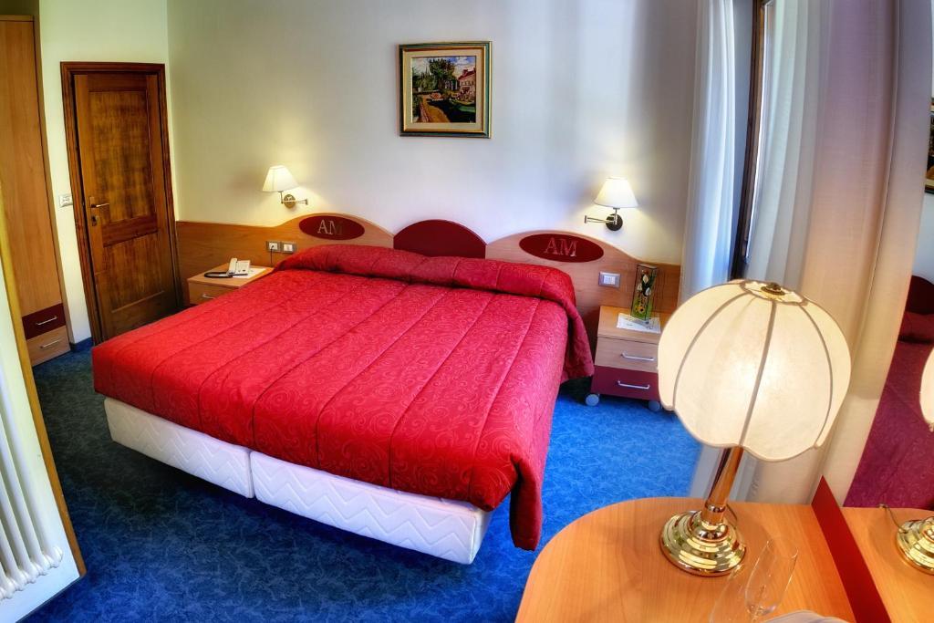 Albergo Miramonti Rabbi Chambre photo